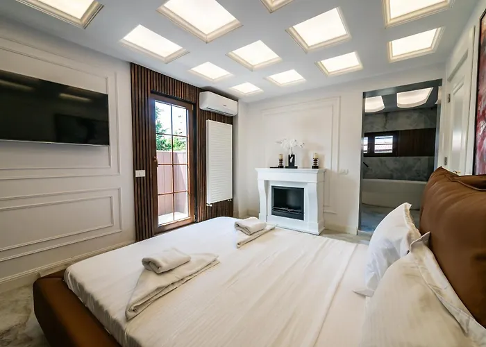 Apartment Exclusive 3br Penthouse - Prestigious Area *