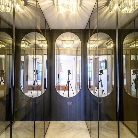 Exclusive 3br Penthouse - Prestigious Area