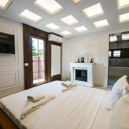 דירה Exclusive 3br Penthouse - Prestigious Area *