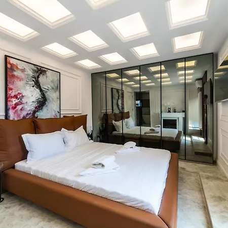 Exclusive 3br Penthouse - Prestigious Area *