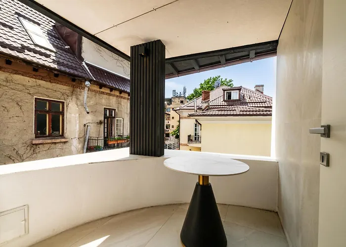 Exclusive 3br Penthouse - Prestigious Area Apartament *