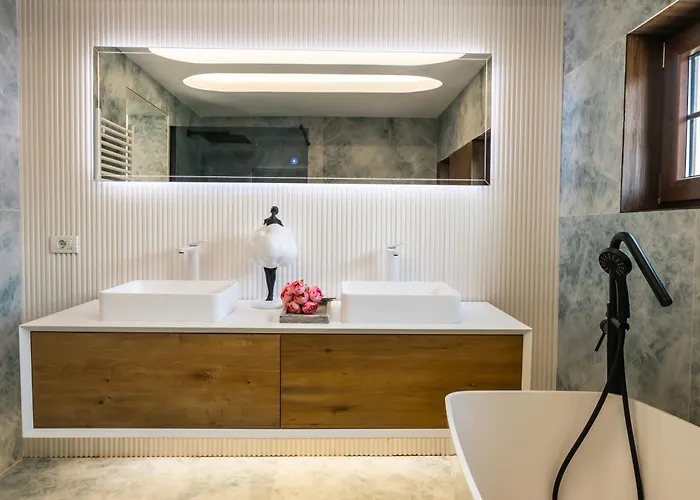 Exclusive 3br Penthouse - Prestigious Area 아파트 부쿠레슈티