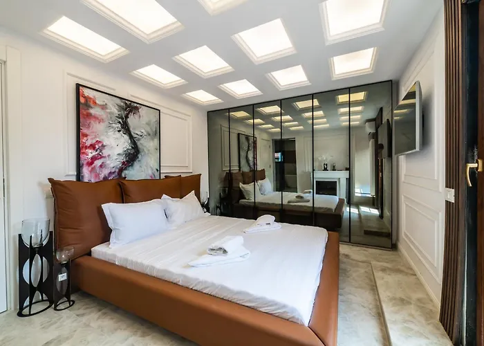 Exclusive 3br Penthouse - Prestigious Area *