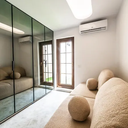 Exclusive 3br Penthouse - Prestigious Area Bucareste