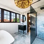 Exclusive 3br Penthouse - Prestigious Area Апартаменти *