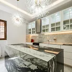 Апартаменти Exclusive 3br Penthouse - Prestigious Area