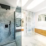 Апартаменти Exclusive 3br Penthouse - Prestigious Area *