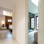 Exclusive 3br Penthouse - Prestigious Area Апартаменти *